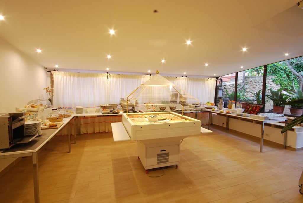 Hotel Mon Repos บายาซาร์ดิเนีย ภายนอก รูปภาพ