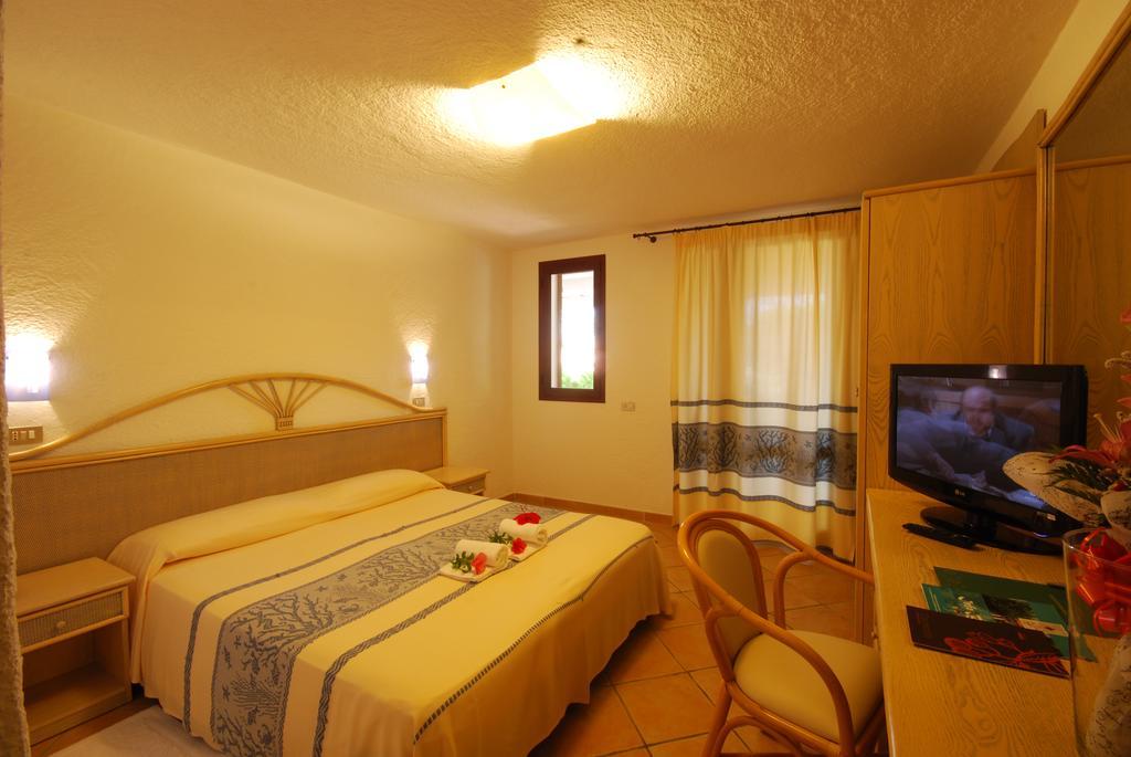 Hotel Mon Repos บายาซาร์ดิเนีย ห้อง รูปภาพ