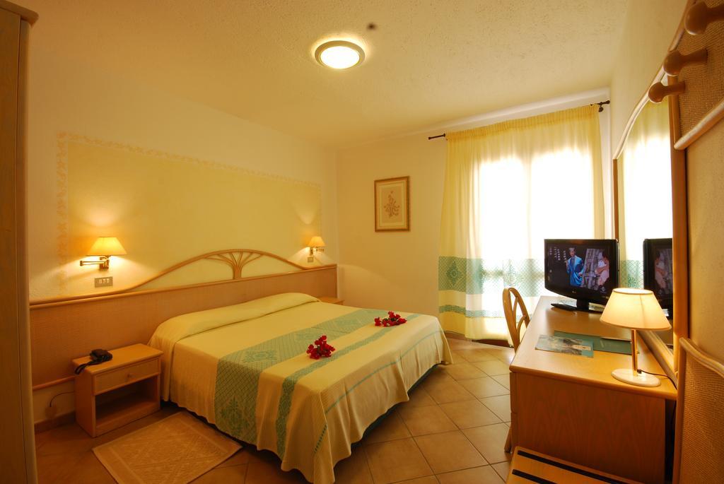 Hotel Mon Repos บายาซาร์ดิเนีย ห้อง รูปภาพ