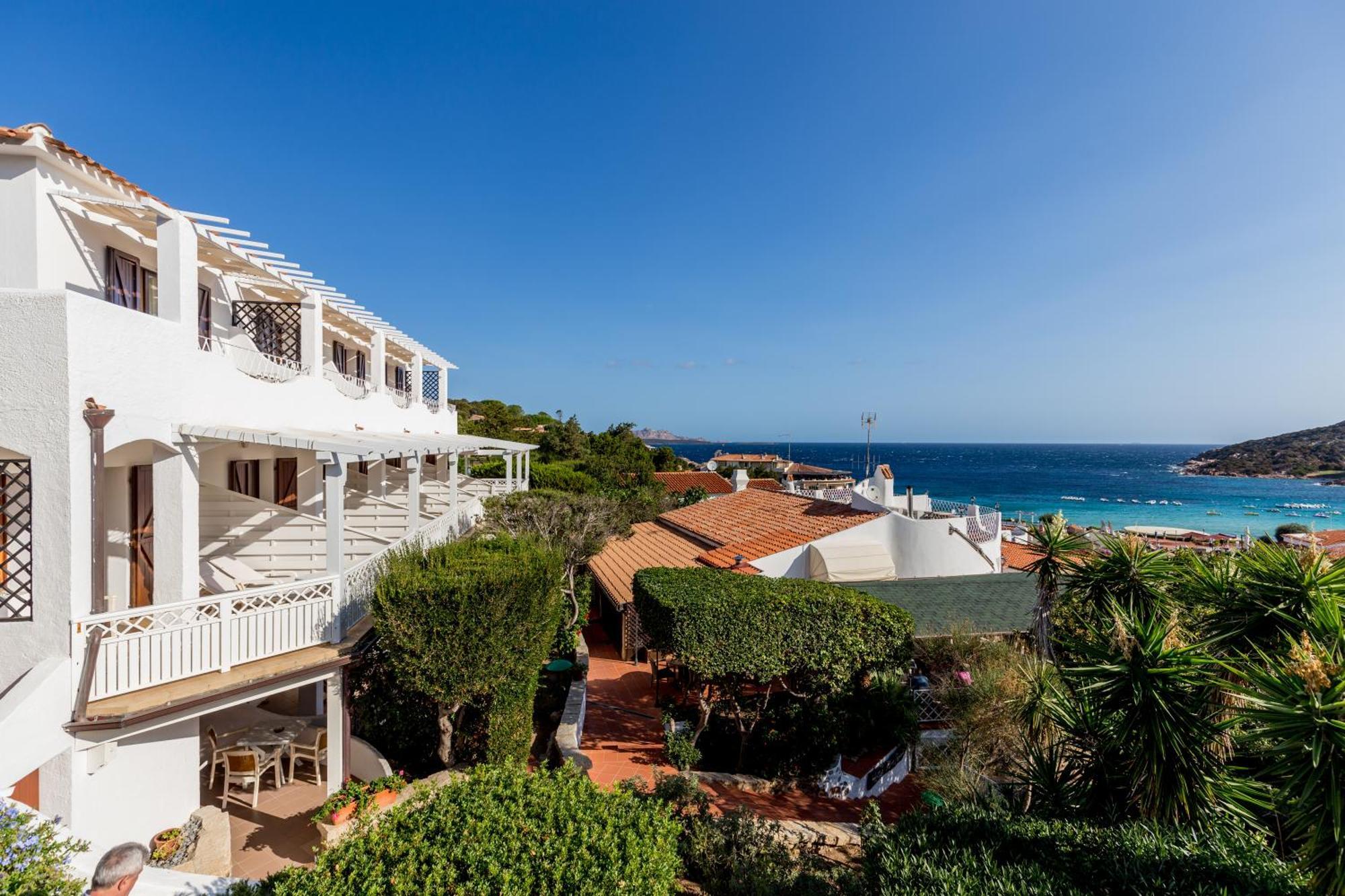 Hotel Mon Repos บายาซาร์ดิเนีย ภายนอก รูปภาพ