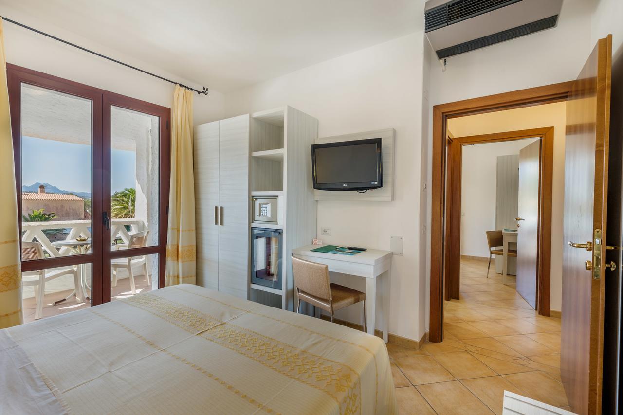 Hotel Mon Repos บายาซาร์ดิเนีย ภายนอก รูปภาพ