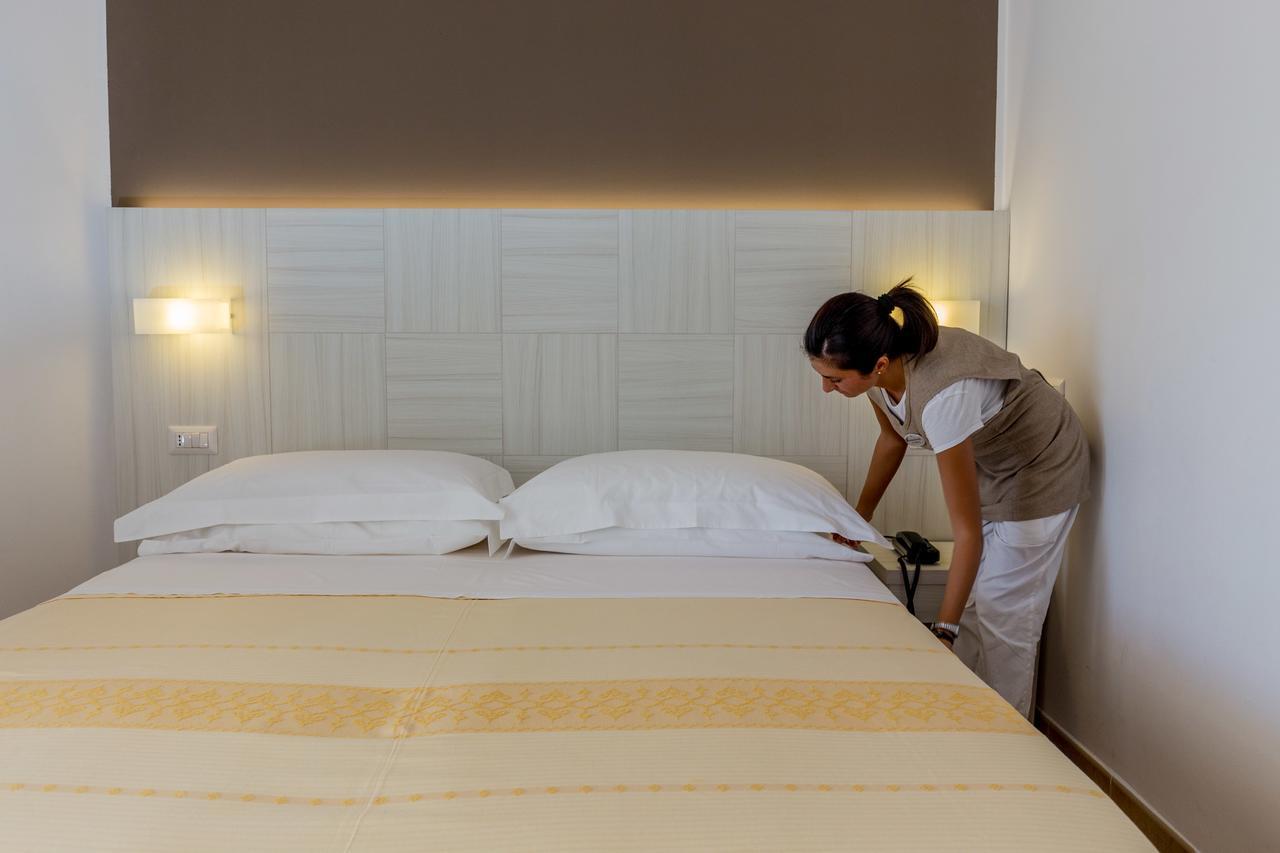 Hotel Mon Repos บายาซาร์ดิเนีย ภายนอก รูปภาพ